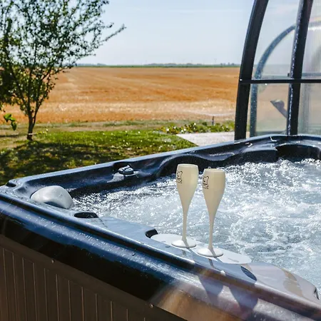 Le Petit Sableau Holiday home